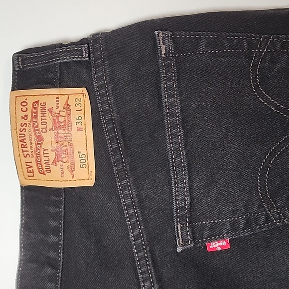 Levi's 505 Regular Fit - Picture 2 of 6